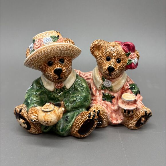 Boyds Bears Bearware Pottery Salt Pepper Shakers Tea Party Emma Bailey #9E/3085 - Picture 1 of 12